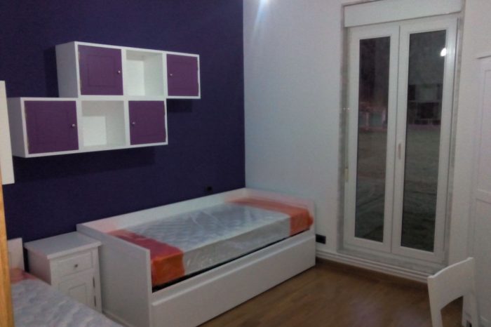 Quarto juvenil por medida